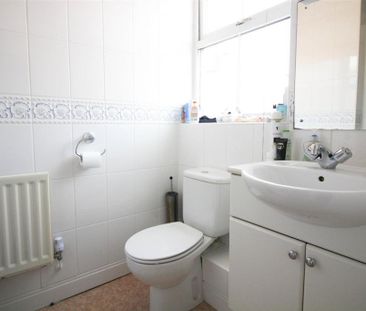 3 bedroom end of terrace house to rent - Photo 6