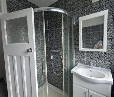 3 bedroom semi-detached house to rent - Photo 6