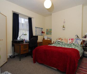 6 bedroom house to rent - Photo 1