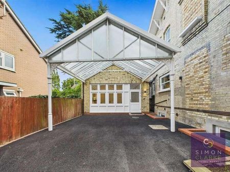 Woodside Avenue, Woodside Park, London, N12 - Photo 3