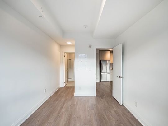 For Lease - 3250 Carding Mill Trail Unit# 231, Oakville, Ontario - Photo 1