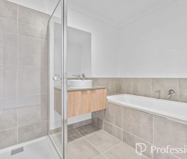 1 Ivanhoe Avenue, Fraser Rise, Vic 3336 - Photo 6