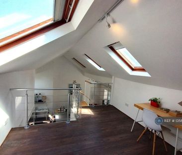 3 bedroom detached house to rent - Photo 1