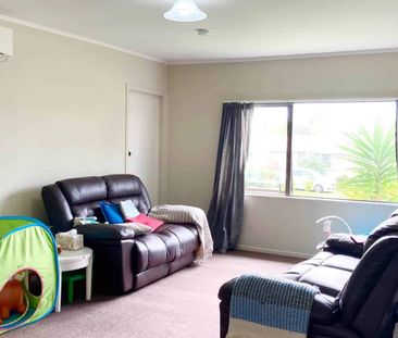 Family Home in Pakuranga - Photo 5