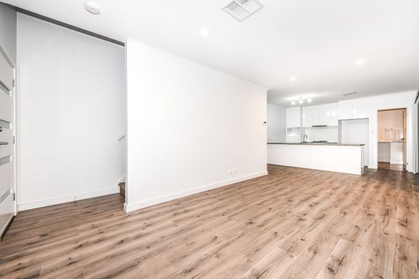 3/24 Hunter Rd, Christies Beach SA 5165 - House For Rent | Domain - Photo 1