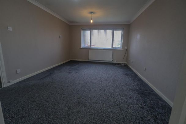 Walkers Heath Road, Birmingham - Photo 1