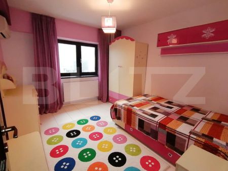 Apartament de 4 camere, 98 mp, centrala, aer conditionat, zo - Photo 2
