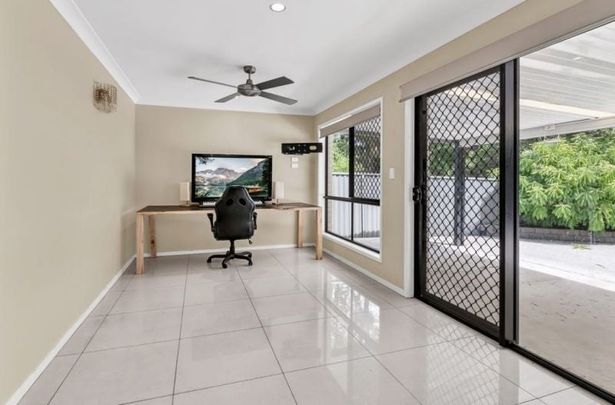 Large Four Bedroom Home - Photo 1