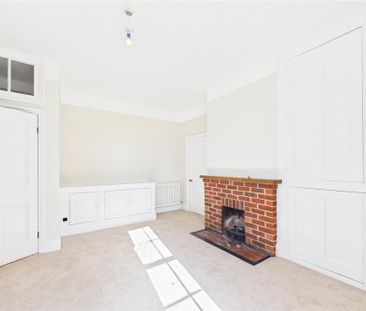 5 bedroom detached house to rent - Photo 1