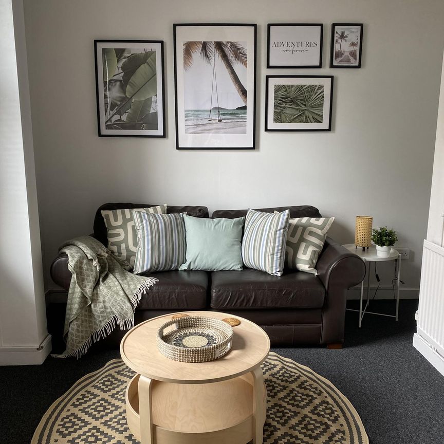 83 Macklin Street - Photo 1