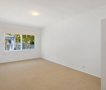 A Great Family Home! - Photo 1