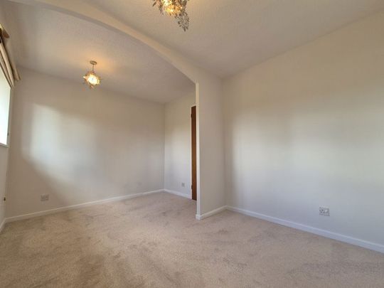 Meadowcroft, West Hagley, DY9 - Photo 1