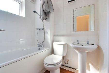 Studio to rent - Photo 4