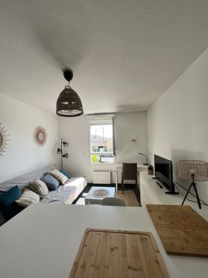 Location Appartement 1 pièce 21m² VENISSIEUX 69200 - Photo 1