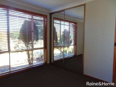 Charming Three-Bedroom Home in Prime Bowral Location - Photo 5