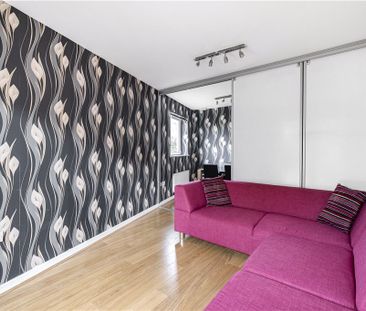 Norstead Place, London, SW15 3SA - Photo 1