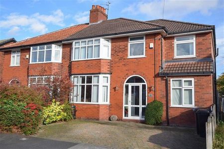 Lorna Grove, Cheadle - Photo 4