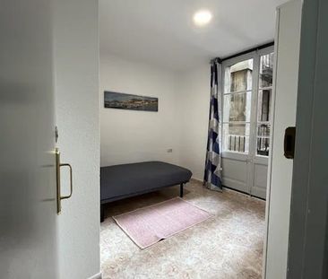 Carrer de Corretger, Barcelona, Catalonia 08003 - Photo 3