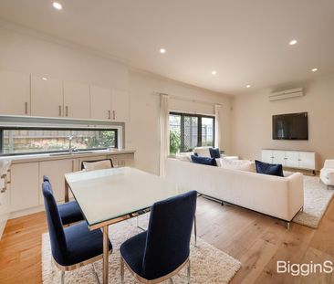 Spacious Three-Bedroom Retreat Moments from The Glen - Photo 2