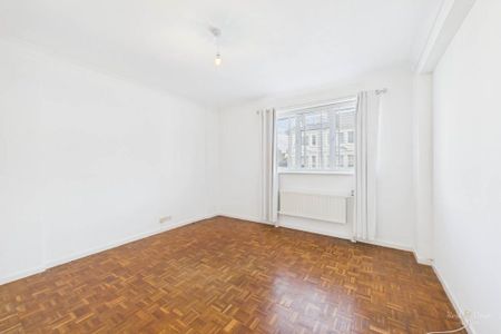 3 bedroom flat to rent - Photo 4