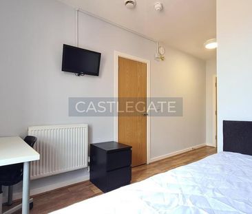 7 bedroom flat share to rent - Photo 4