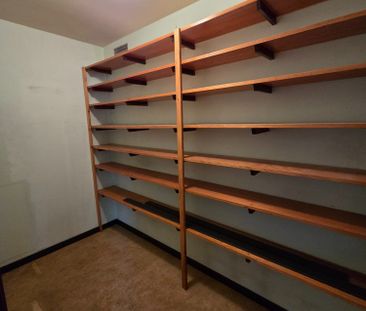 Uitzonderlijk ruim appartement met 4 slaapkamers, bureau en dubbele... - Photo 6