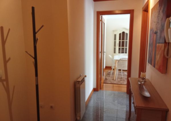 Apartamento T1 mobilado e equipado com garagem fechada. Glicínias!