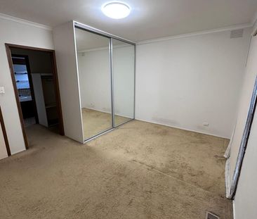 Glen Waverley - Photo 4