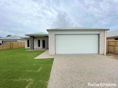 Executive Home - Urraween - Photo 2