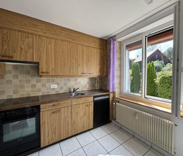 3-Zimmer-Wohnung, in der Nähe von Annehmlichkeiten - Photo 1