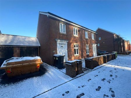 3 bedroom semi-detached house to rent - Photo 5