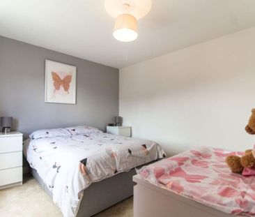 3 bedroom property to rent - Photo 1
