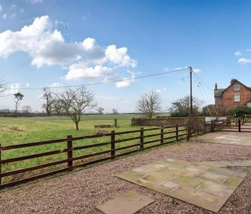 3 bedroom barn conversion to rent - Photo 2