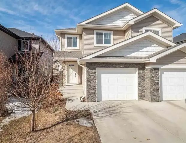 3 bed, 3 bath house in Chappelle | 6724 Cardinal Road Southwest, Edmonton - Photo 1