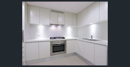 Amazing one Bedroom Apartment! - Photo 3