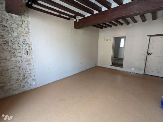 A NOGENT-LE-ROTROU, CENTRE VILLE ! Appartement situé au 1er étage sans ascenseur comprenant ... - Photo 1