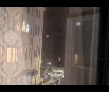 1 Bed Flat, Broad Street, BN2 - Photo 5