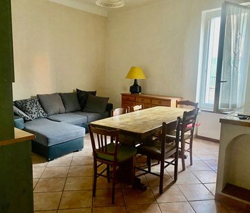 Location Appartement 2 pièces 44m² - Photo 2