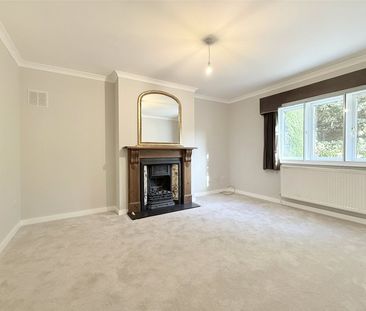 Crescent East, Hadley Wood - Photo 1