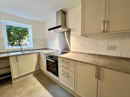 Broomans Lane, Lewes - Photo 3