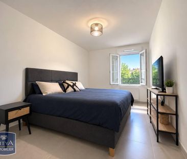 Location Appartement 3 pièces 60m² VILLENEUVE LES AVIGNON 30400 - Photo 2