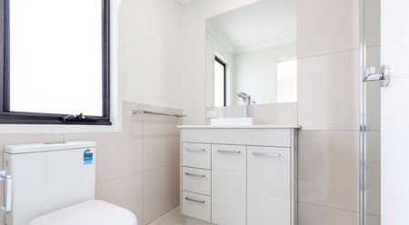 119 Panorama Circuit, Ripley QLD 4306 - House For Rent - $550 | Domain - Photo 5