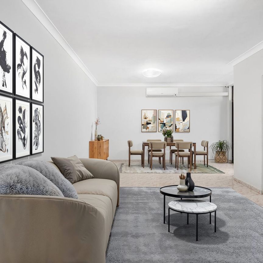 Spacious Two Bedroom Apartment with Wrap-Around Balcony - Photo 1