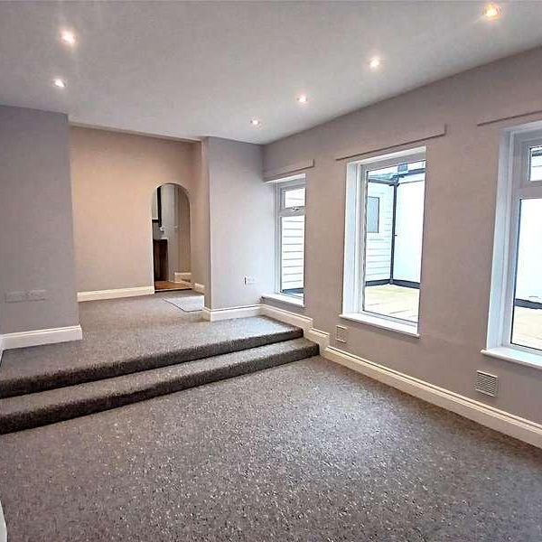 Silchester Road, St. Leonards-on-sea, East Sussex, TN38 - Photo 1