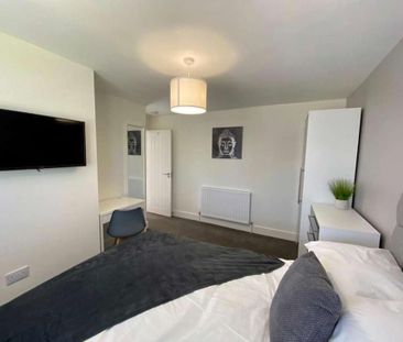 1 bedroom in a house share to rent - Photo 1