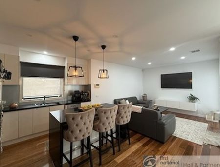 1 / 6 Bowmore Road, Noble Park - Photo 3