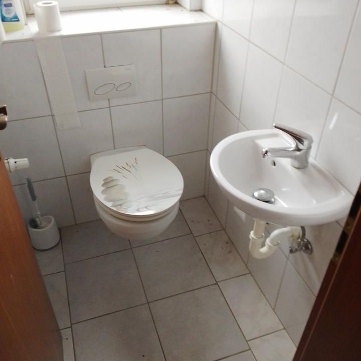 Haushälfte in Obernholz Wettendorf mit Garten zu vermieten - Photo 1