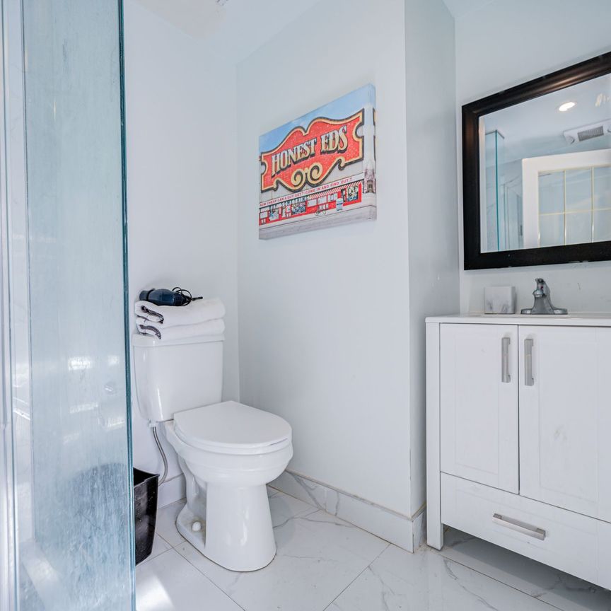 For Lease - 5 Sorauren Avenue Unit# 3, Toronto, Ontario - Photo 1