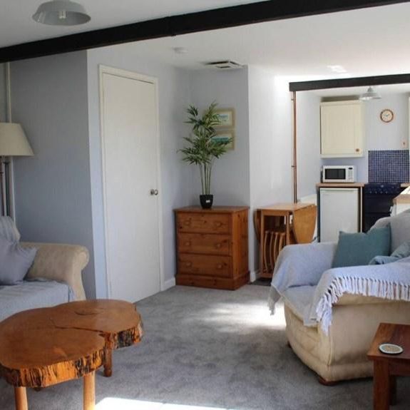 2 bedroom bungalow to rent - Photo 1