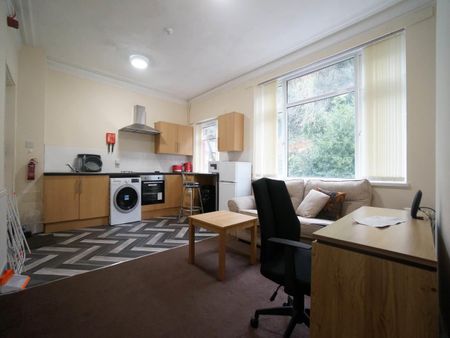 Apartment 2, 57 High Street - Photo 4